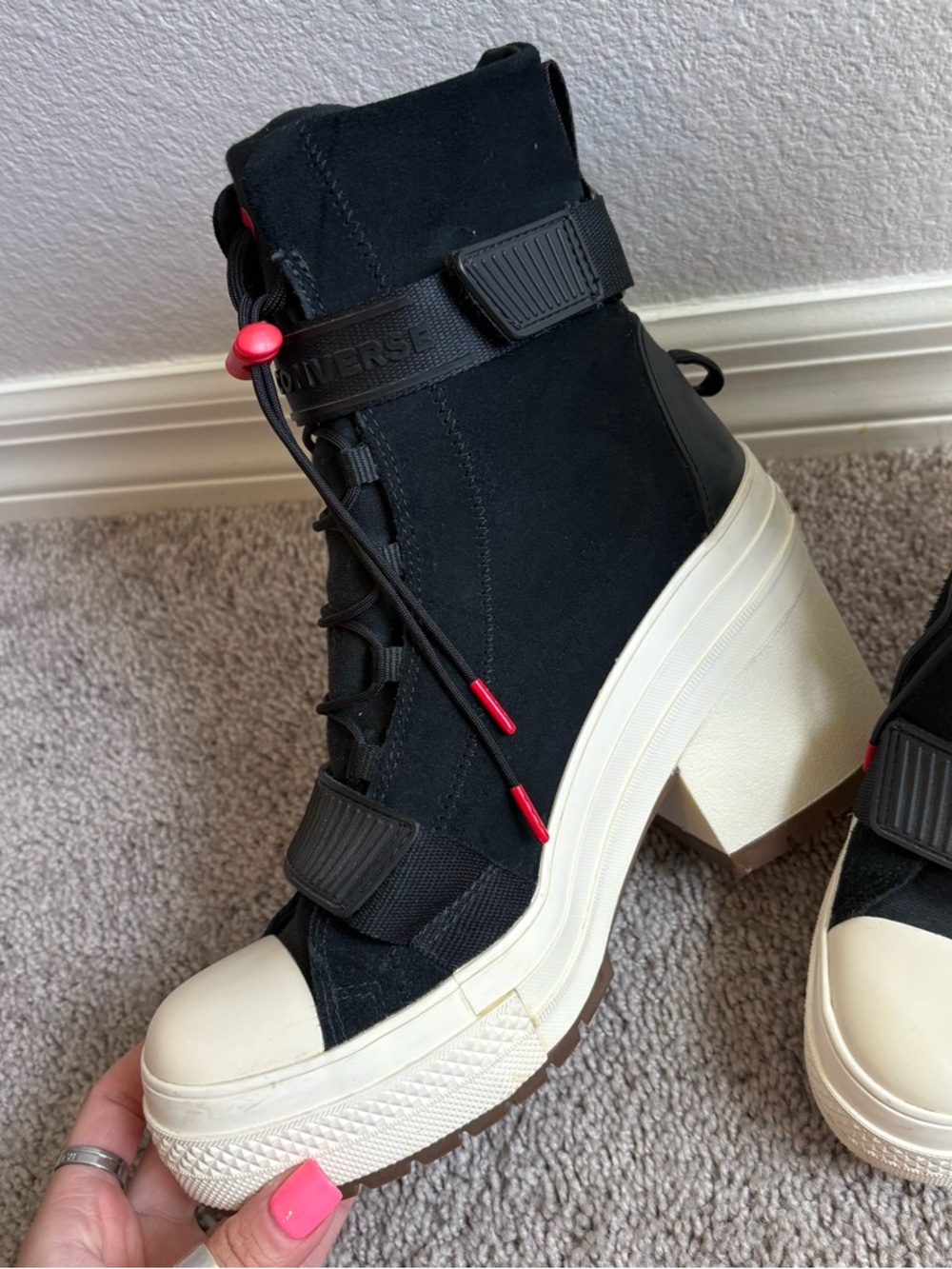Converse Women's Chuck Taylor All Star GR82 Extra-High Top Boots - Picture 9 of 14
